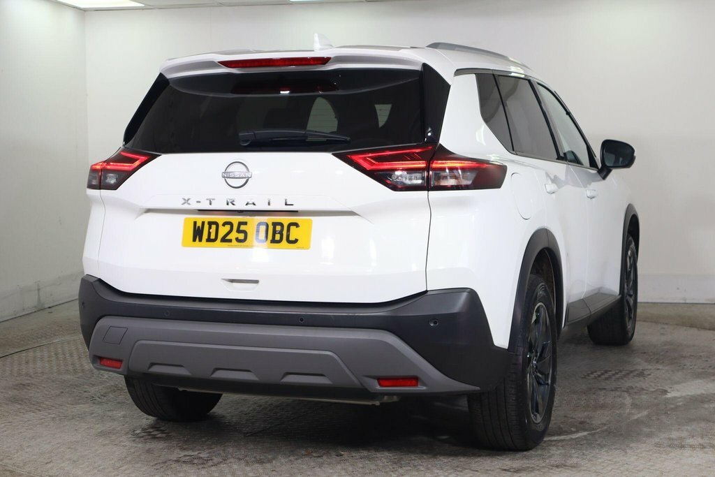 Nissan X-Trail 1.5 Mhev 163 Acenta Premium 7 Seat Xtronic White #8