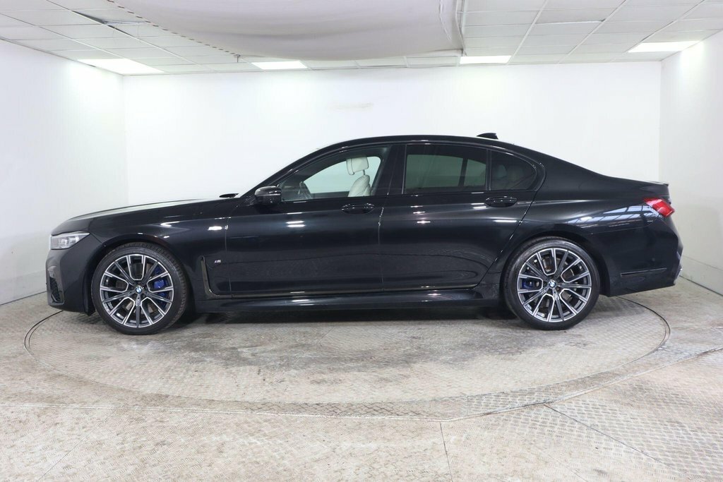 BMW 7 Series 3L M Sport Black #5