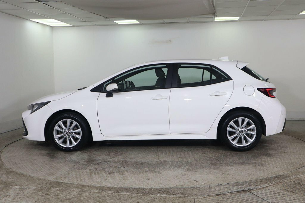 Toyota Corolla 1.8L Icon White #5