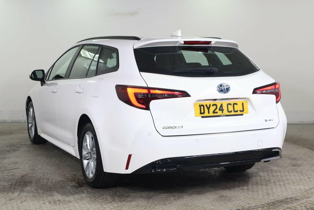 Toyota Corolla 1.8L Icon White #4