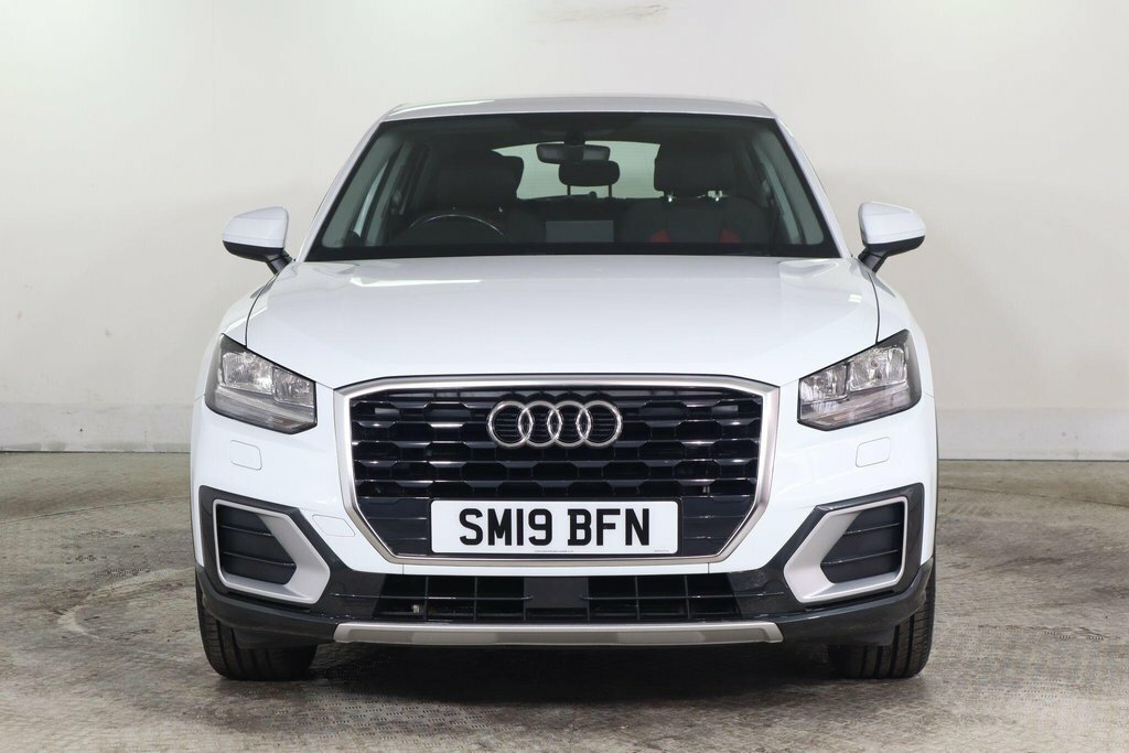 Audi Q2 1L Sport White #2