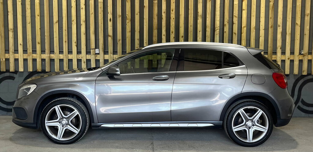 Mercedes-Benz GLA Class 2.1 Gla200d Amg Line Suv 7G-dct Euro 6 BA66HMU Brown #4