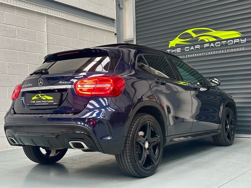 Mercedes-Benz GLA Class 2.1 Gla220d Amg Line Premium Plus Suv Blue #2