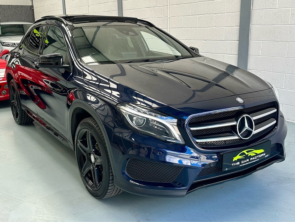 Mercedes-Benz GLA Class 2.1 Gla220d Amg Line Premium Plus Suv Blue #4