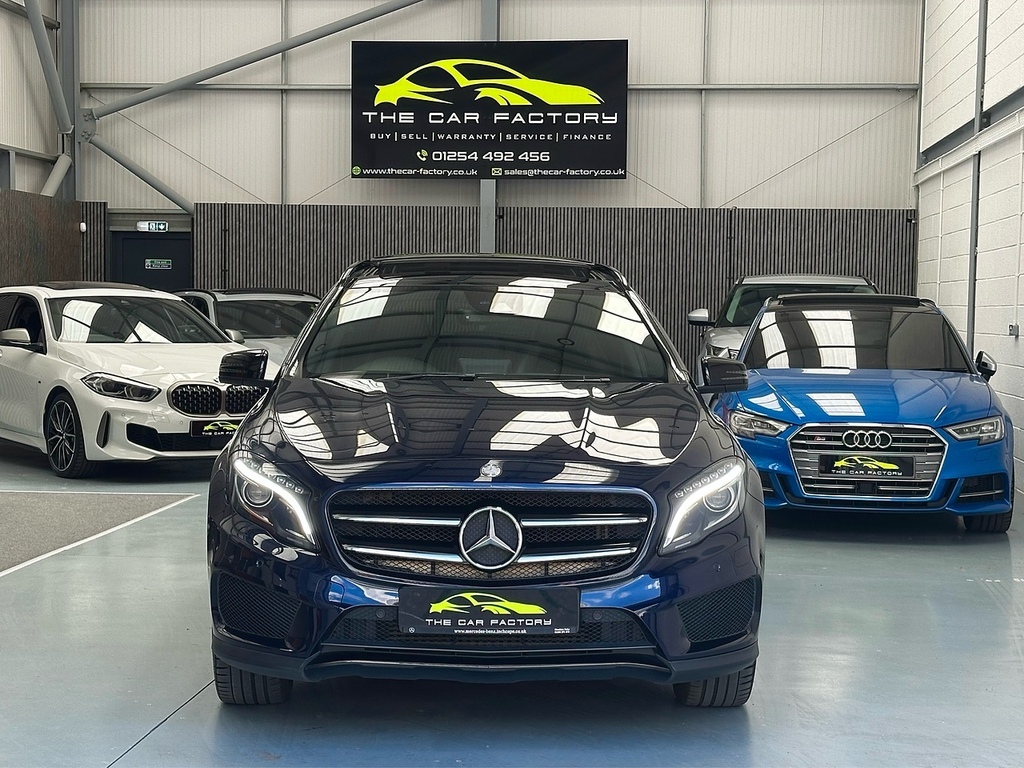 Mercedes-Benz GLA Class 2.1 Gla220d Amg Line Premium Plus Suv Blue #5