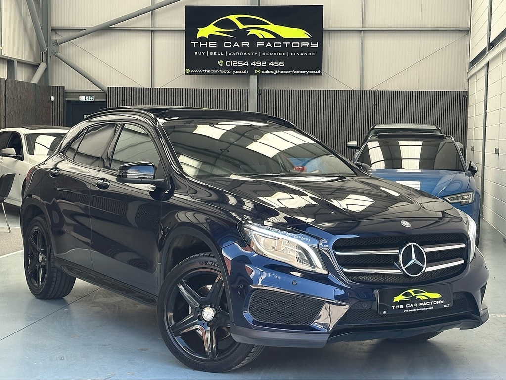 Mercedes-Benz GLA Class 2.1 Gla220d Amg Line Premium Plus Suv Blue