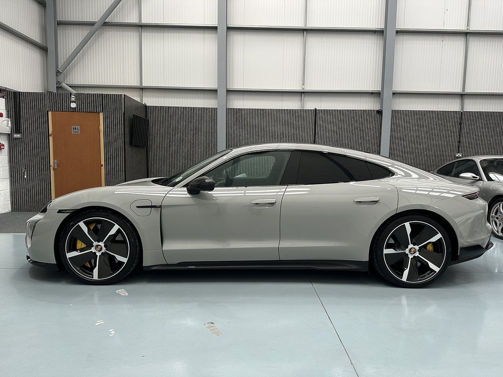 Porsche Taycan Performance Plus 93.4Kwh Sport Turismo Electri Grey #9