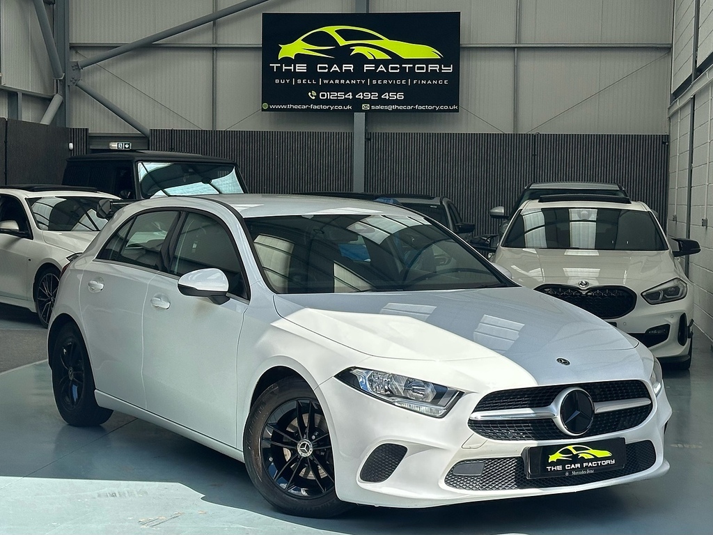 Mercedes-Benz A Class A180 Se Hatchback 1.3 White
