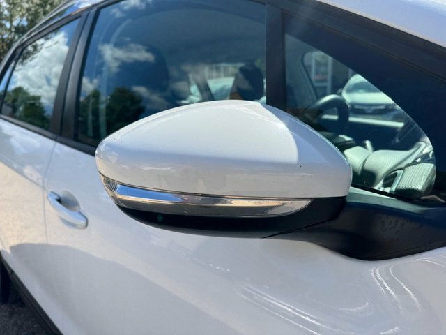 Peugeot 2008 1.2 Vti Puretech Active Suv Euro White #6