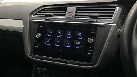 Volkswagen Tiguan 2019 19 1.5 Silver #6