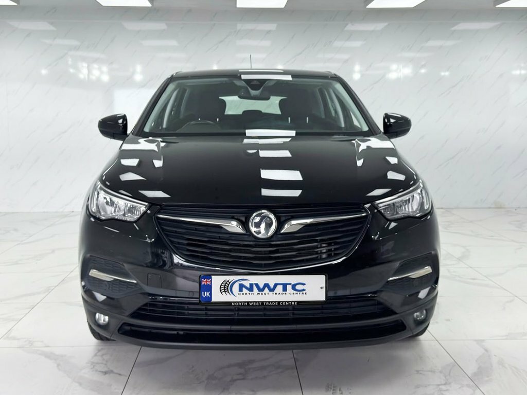 Vauxhall Grandland X 1.6L Se Black #3