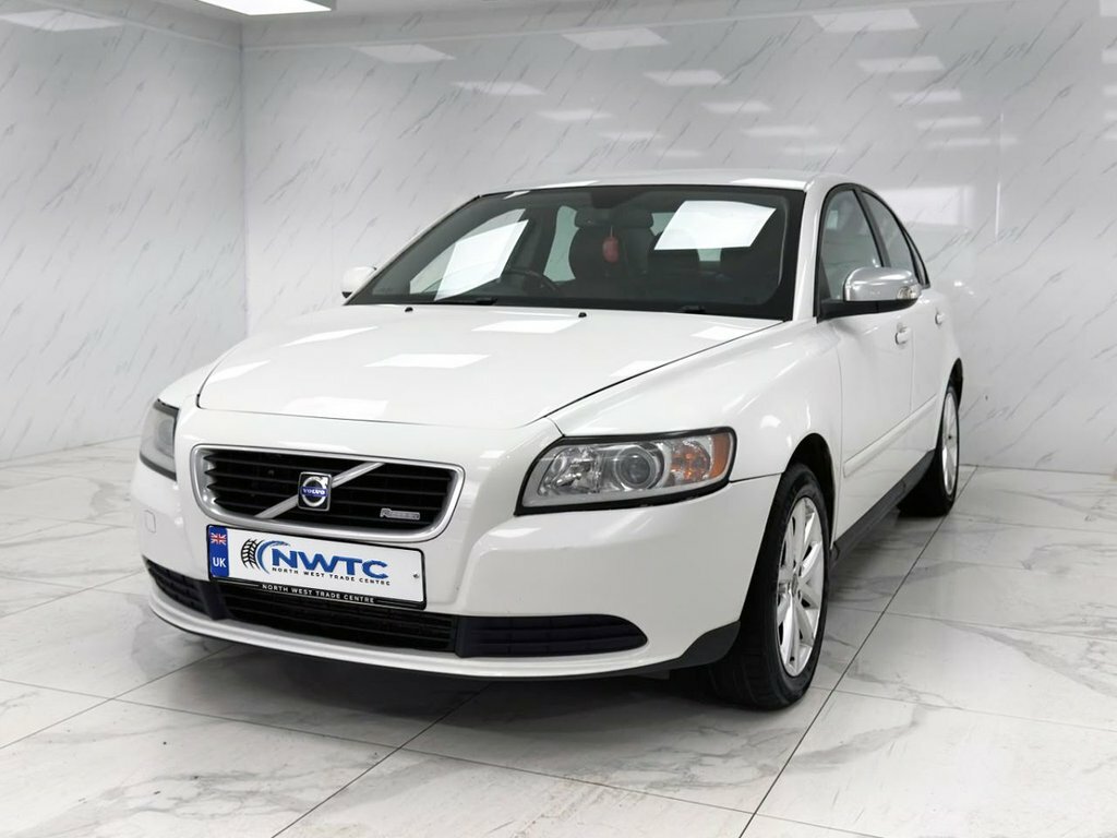 Volvo S40 1.6L S White #4