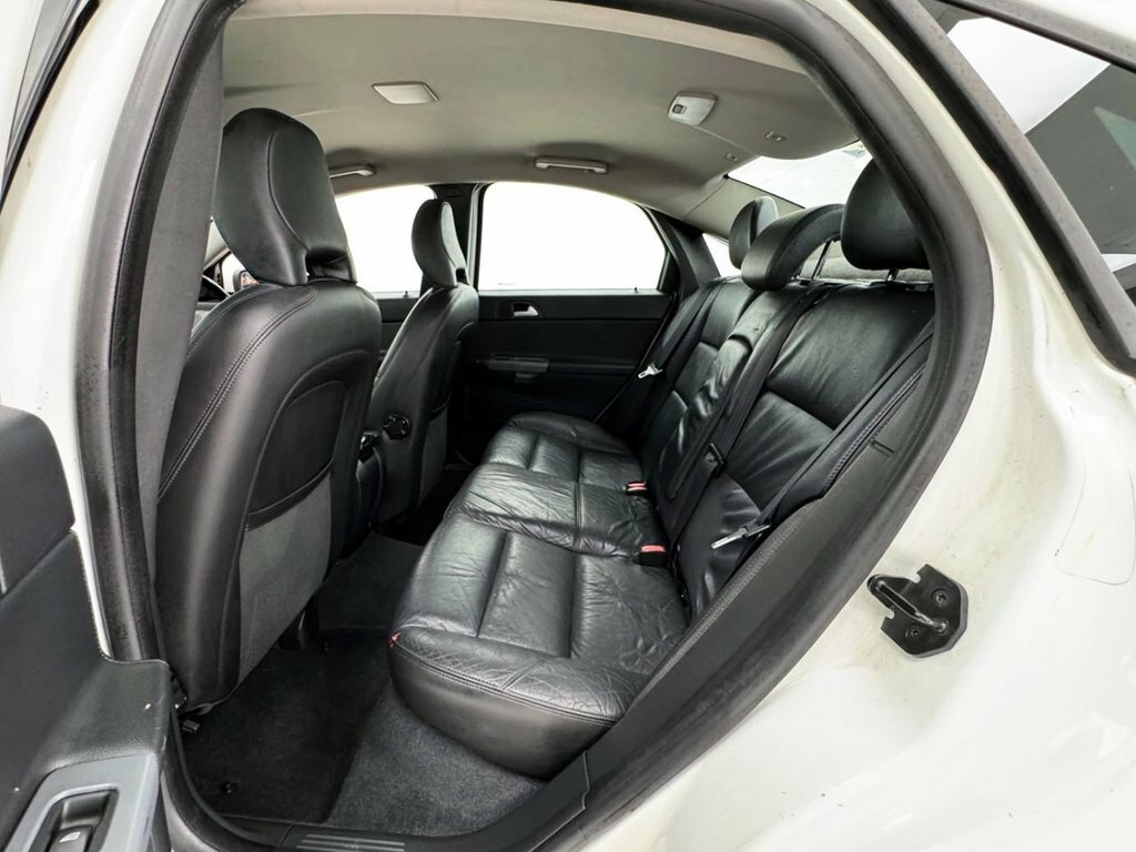 Volvo S40 Saloon 1.6 D2 R-design Euro 5 201060 Silver #19