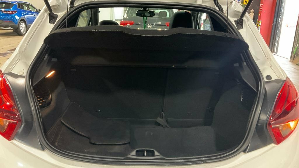 Peugeot 208 1.2 Vti Puretech Allure Euro 6 Black #10