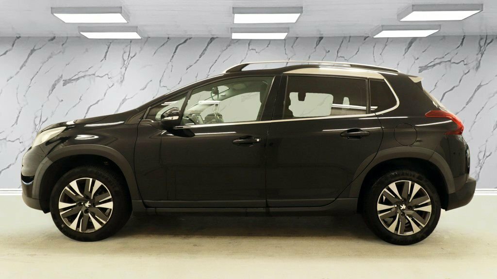 Peugeot 2008 1.2L Allure Black #4
