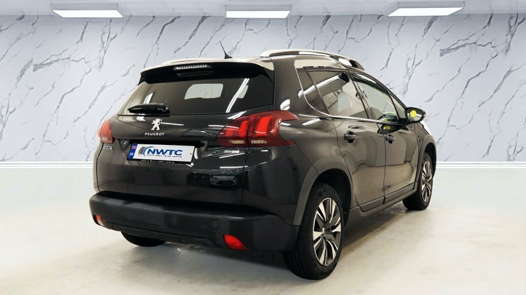 Peugeot 2008 1.2L Allure Black #3