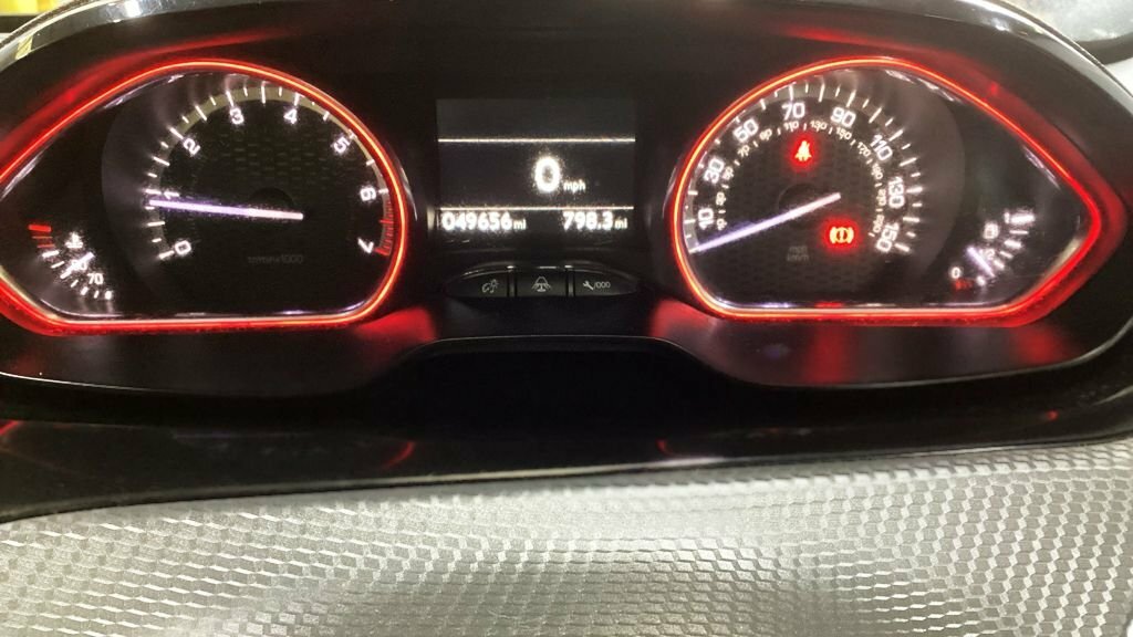 Peugeot 2008 1.2L Gt Line Red #6