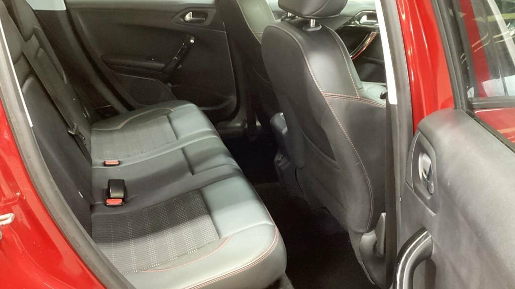 Peugeot 2008 Allure Premium 5-Door Black #8