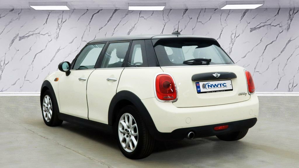 Mini Hatch 1.5L Cooper D White #3