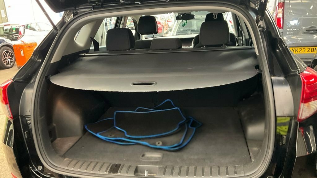 Hyundai Tucson 1.7 Crdi Blue Drive Se Nav 2Wd Black #10