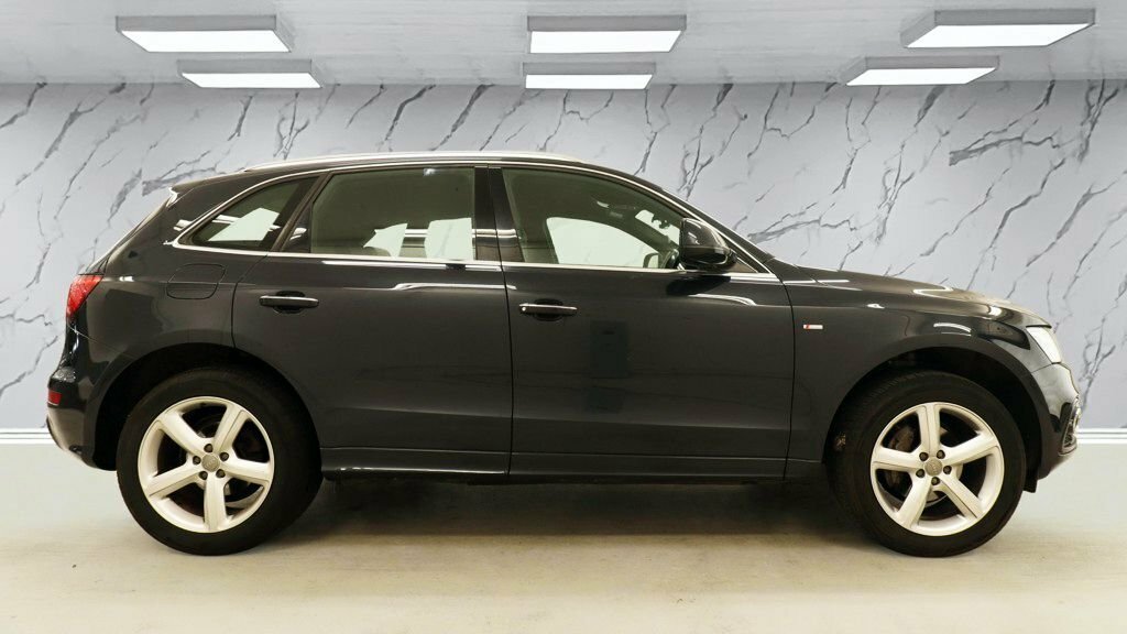 Audi Q5 2L S Line Blue #4