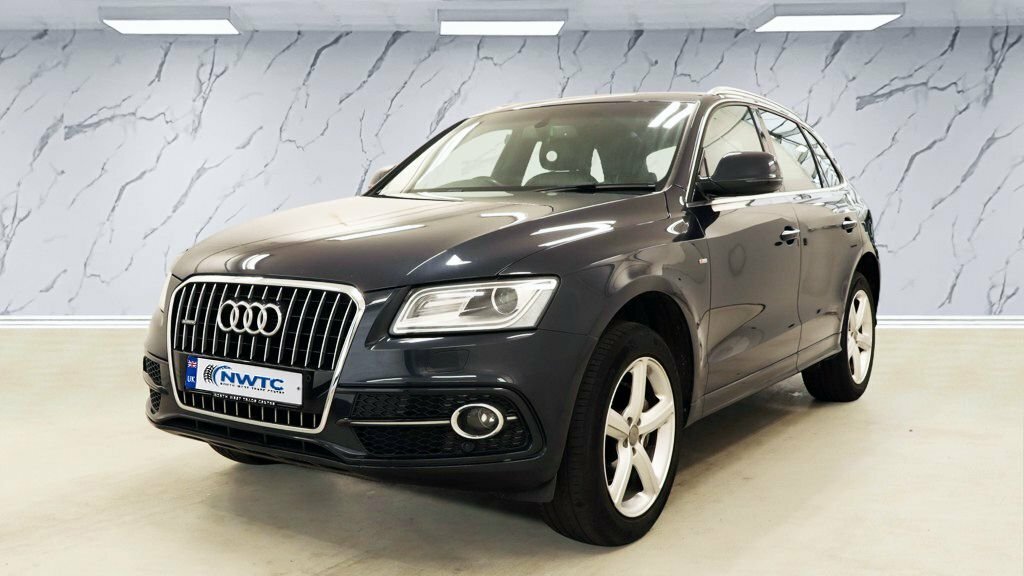 Audi Q5 2L S Line Blue