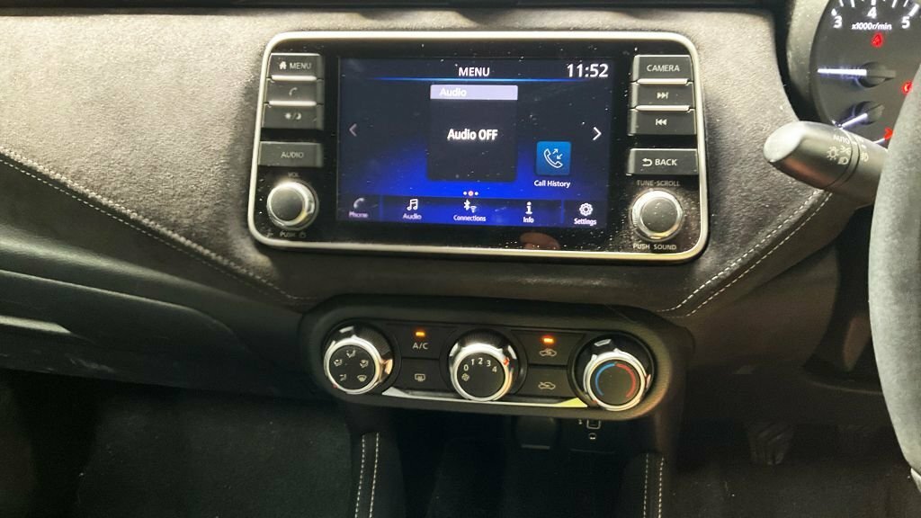 Nissan Micra 1L N-sport Black #6