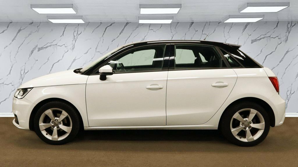 Audi A1 1L Sport White #6