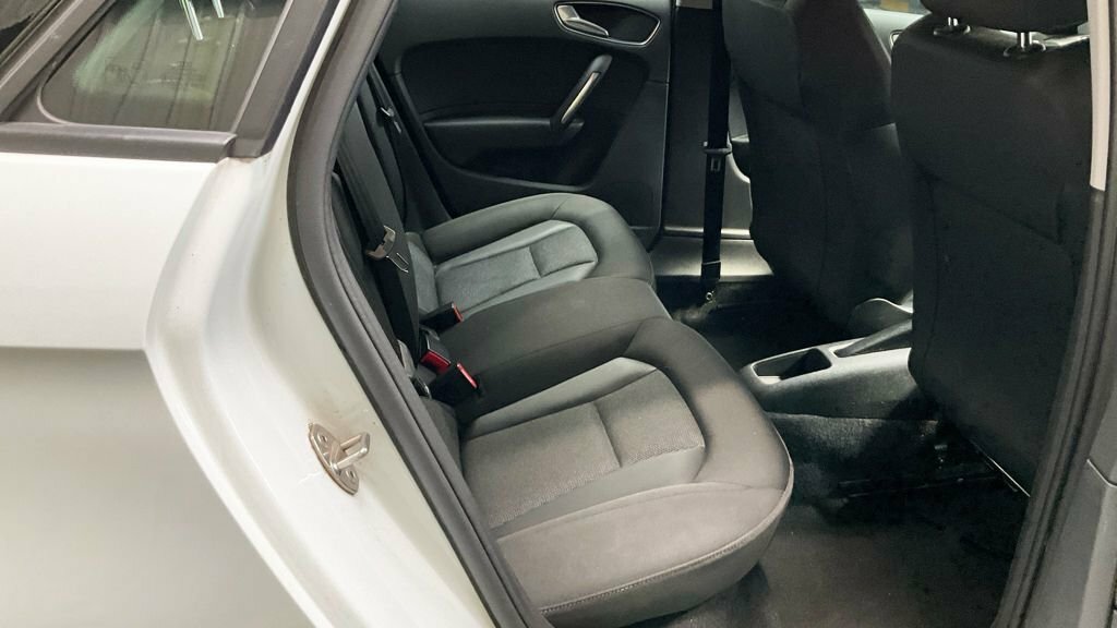 Audi A1 1.0 Tfsi 30 Sport Sportback Euro White #10
