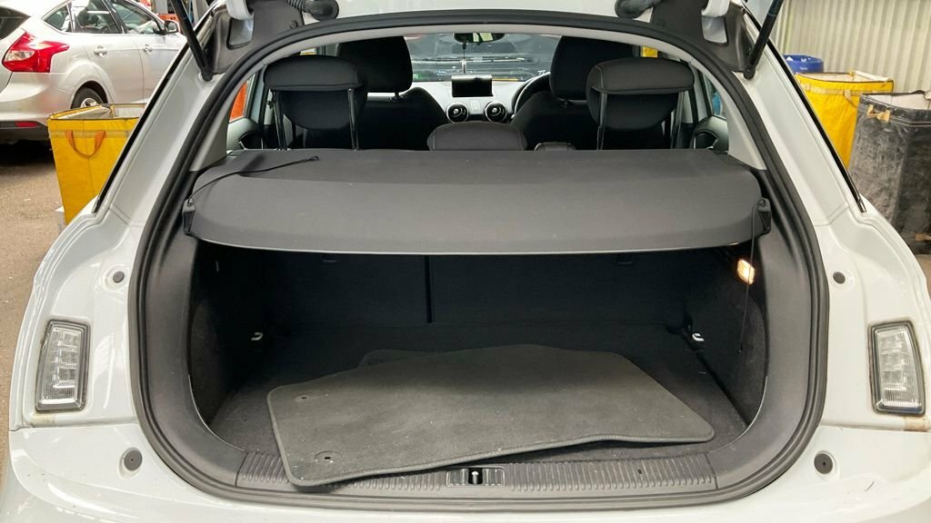 Audi A1 1.0 Tfsi 30 Sport Sportback Euro White #11