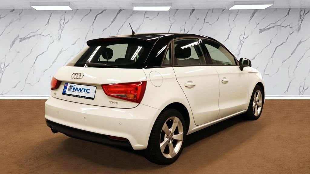 Audi A1 1L Sport White #4