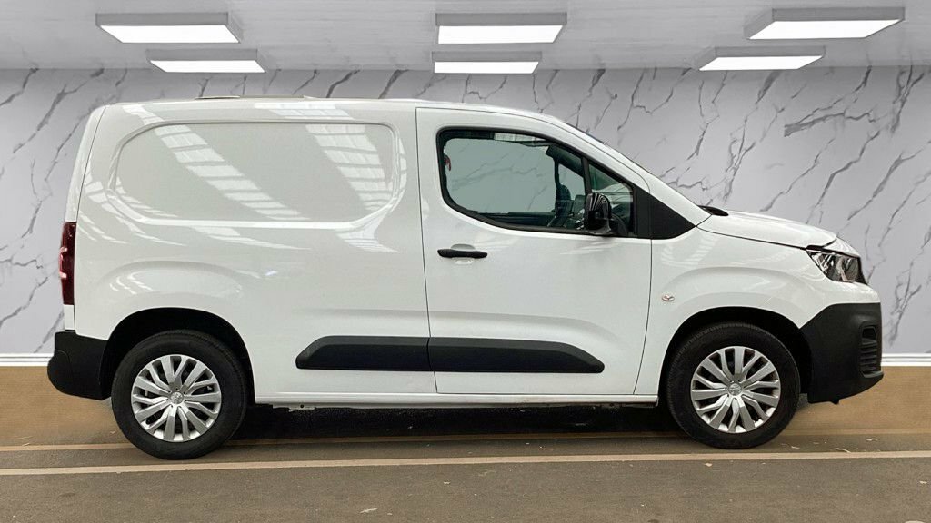 Peugeot Partner 1.5L Professional Premium White #5