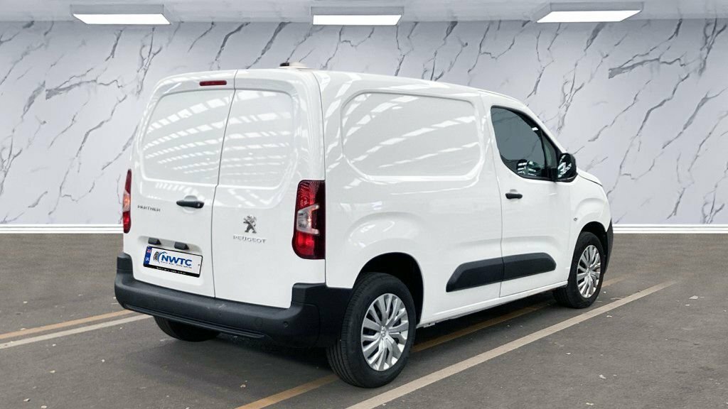 Peugeot Partner 1.5L Professional Premium White #4