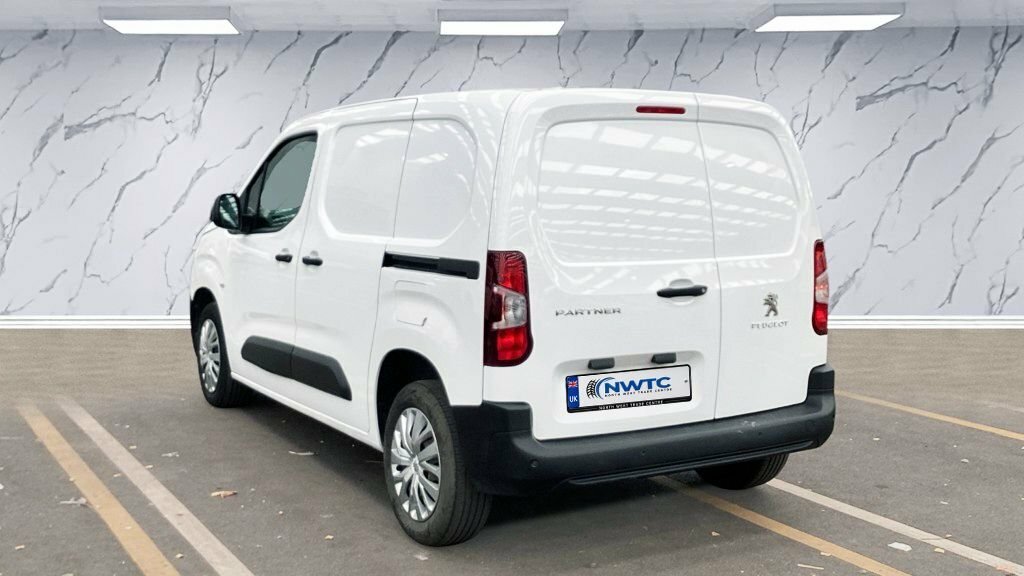 Peugeot Partner 1.5L Professional Premium White #3