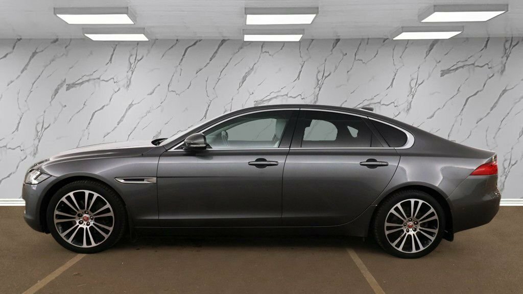 Jaguar XF 2L Portfolio Grey #6