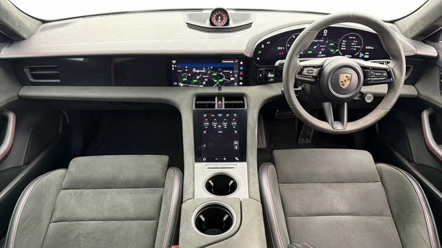 Porsche Taycan Performance Plus 93.4Kwh Gts Saloon A Black #3