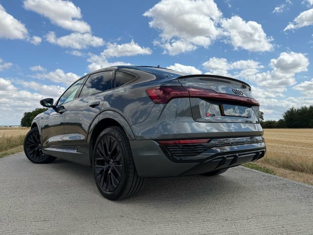 Audi Q8 e tron 55 Vorsprung Sportback Quattro 1 Black #2