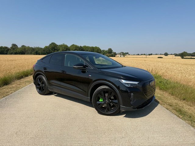 Audi Q4 E Tron 35 S Line Sportback 55Kwh 170 P Black #4