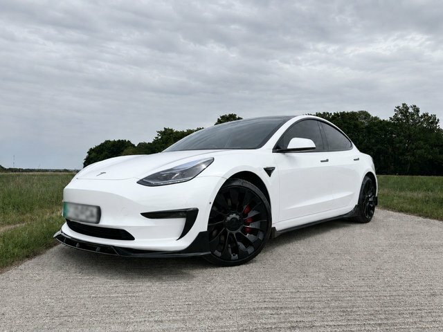 Tesla Model 3 Dual Motor Long Range Saloon 4 White #4