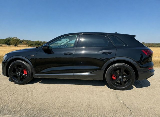 Audi E-tron 55 Sport Suv Quattro 95Kwh 11Kw LL22NKD Black #6