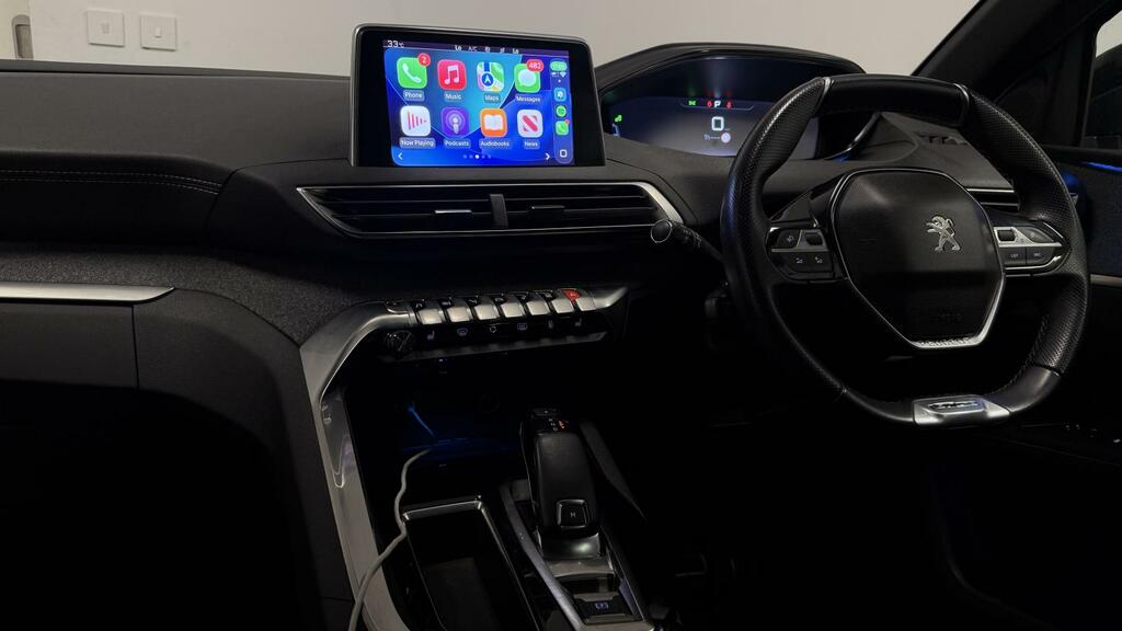 Peugeot 5008 Gt Line Premium Green #2