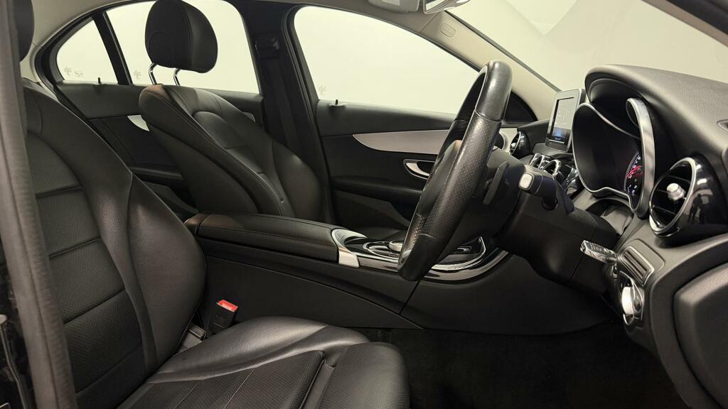 Mercedes-Benz C Class Sport Black #4