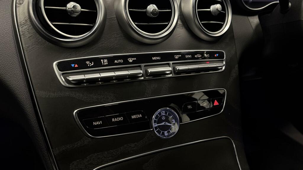 Mercedes-Benz C Class C220d Amg Line 9G-tronic Black #24