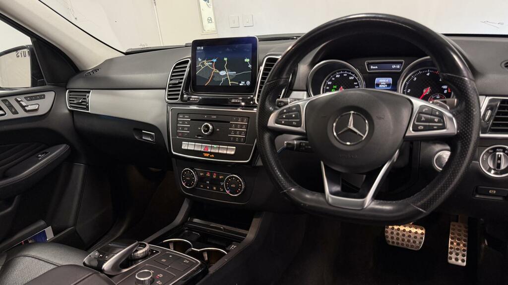 Mercedes-Benz GLE Class Gle 350D 4Matic Amg Line Premium 9G-tronic White #15