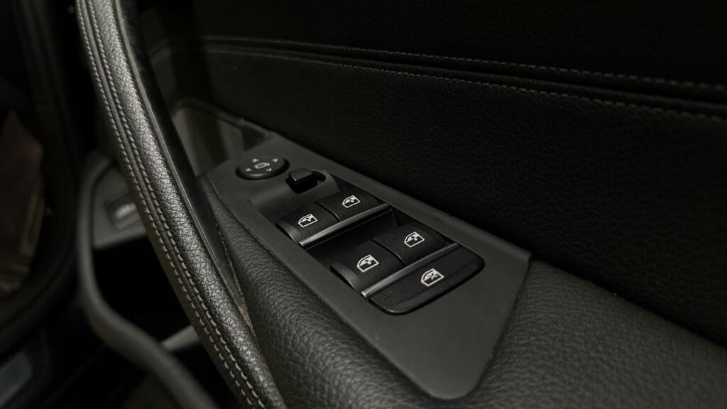BMW 5 Series 520D Xdrive M Sport Touring Grey #10