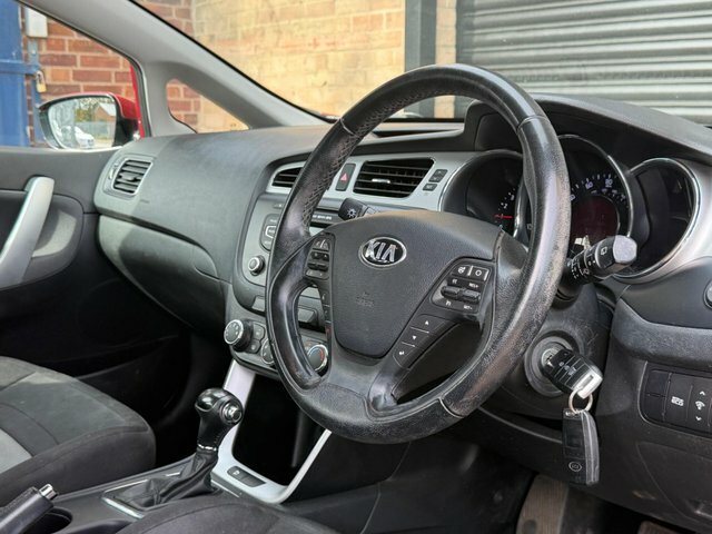 Kia Ceed Automatic RK14FJY Red #3
