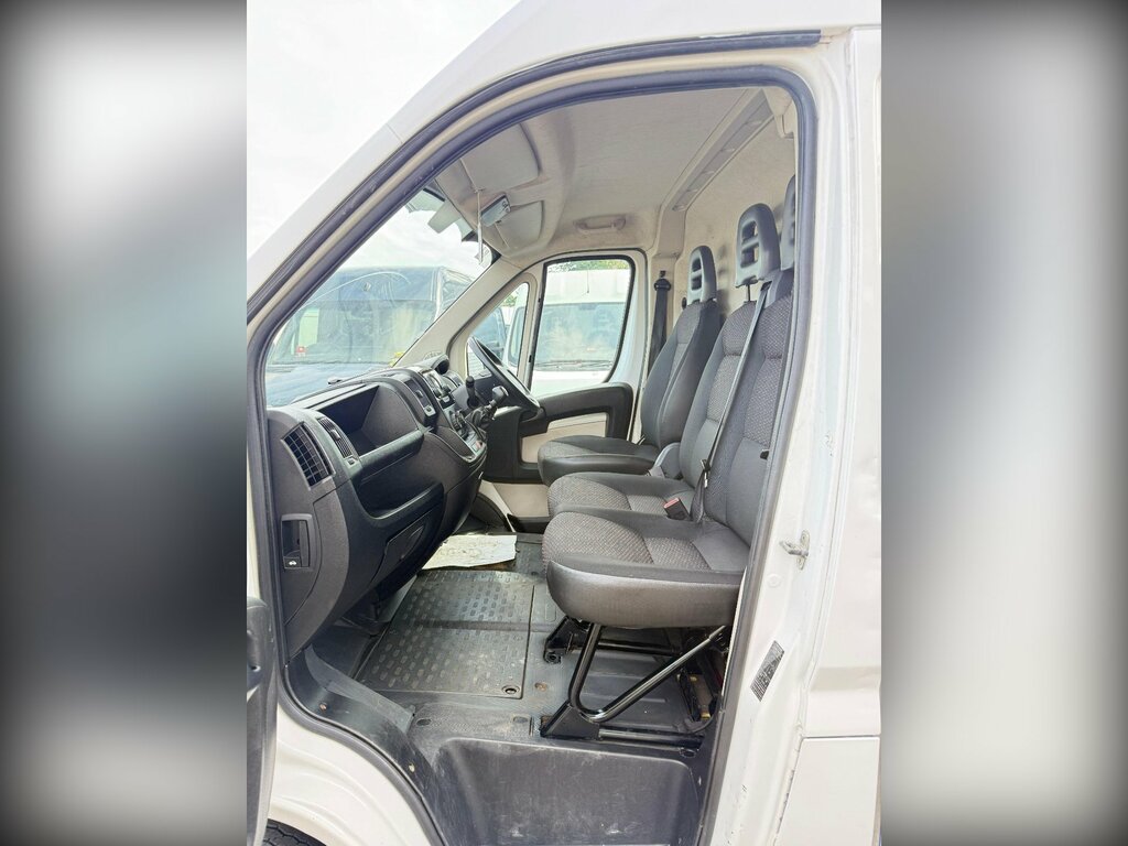 Peugeot Boxer 2.0 Bluehdi H2 Professional Van 130Ps Silver #18