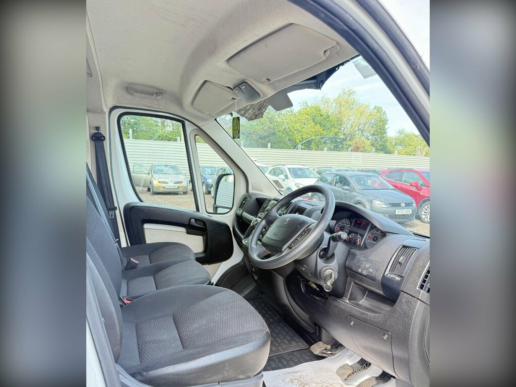 Peugeot Boxer 2.0 Bluehdi H2 Professional Van 130Ps Silver #17