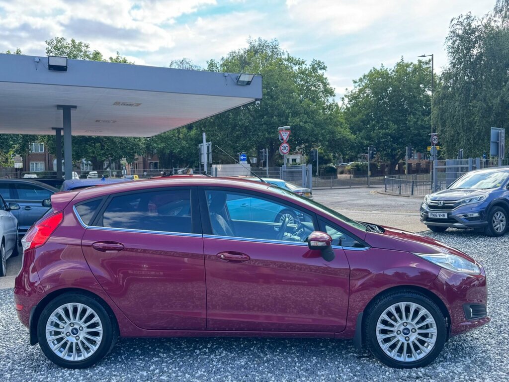 Ford Fiesta 2014 1.25 Studio Hatchback Euro White #9