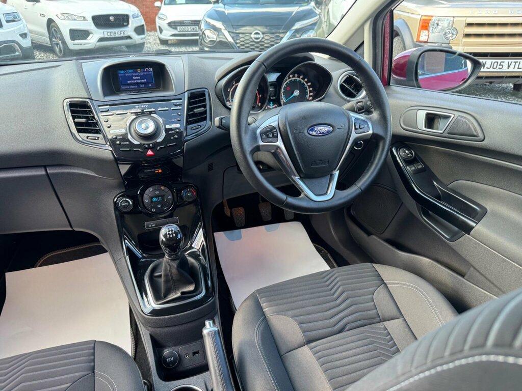 Ford Fiesta 2014 1.25 Studio Hatchback Euro White #12